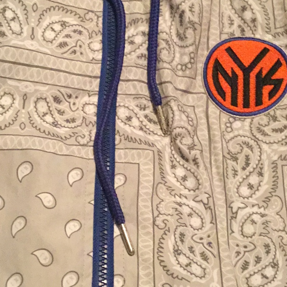 🆕 NBA TAG ZIPWAY NYK GRAY BANDANA PRINT JACKET 🆕🆕SIZE XL NEW YORK
